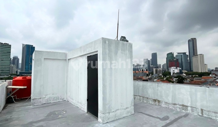 For Sale: Ready-to-Occupy Shop House, on Jalan Guntur, Kuningan, South Jakarta 2