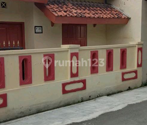 Rumah Siap Huni di Dekat Pusat Perbelanjaan dan Rumah Sakit 2