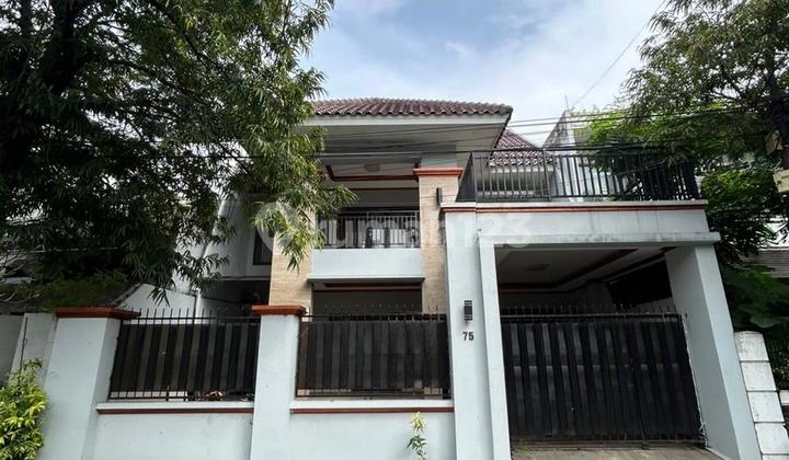 Rumah 2 Lantai di Jl. Malabar, Guntur - Area Premium Setiabudi bisa Komersil