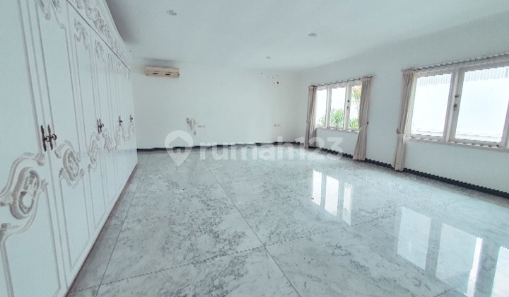 Cozy House in perfect area - SENOPATI 2