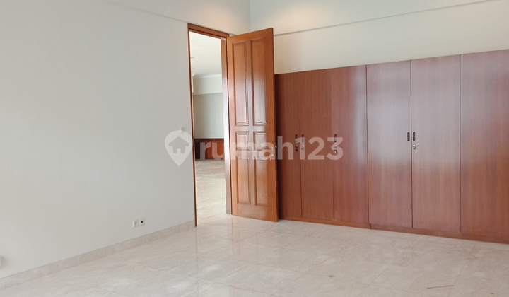 Beautiful house in Kemang Dalam (limited edition and the price can be negotiable) 2