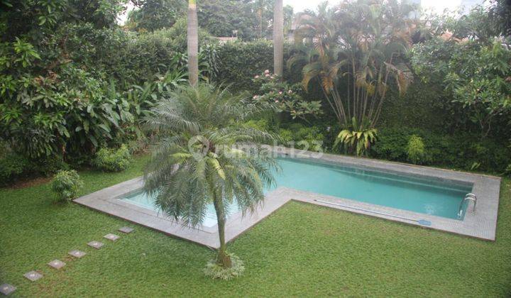 Excellent House, Stylish with HUGE Back and Front Yard in Cipete 2