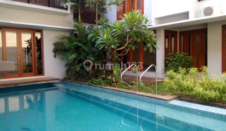 Comfortable and beautiful house In area Menteng for expatriat and others &#34;The price can be negotiable&#34; 1