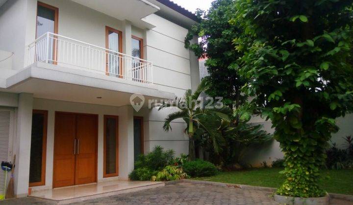 Comfortable and beautiful house In area Menteng for expatriat and others &#34;The price can be negotiable&#34; 1