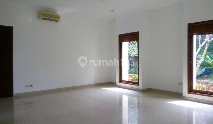 Comfortable and beautiful town house in area Pejaten for expatriat and others &#34; The Price Can Be Negotiable &#34; 2