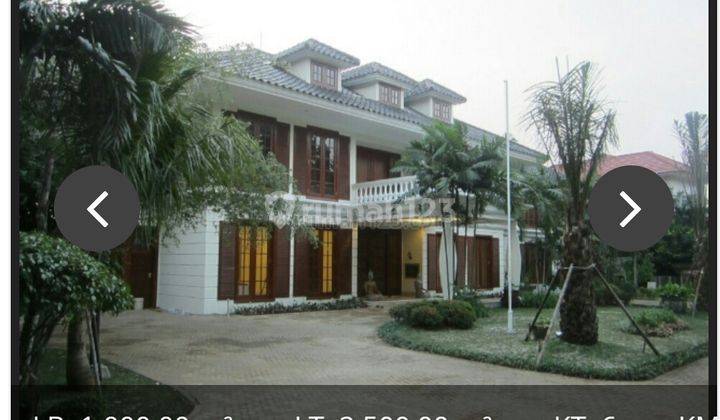 Very BEAUTIFUL and LUXURY house in Kemang with HUGE Backyar 2