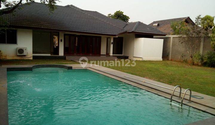 Comfortable and beautiful house in Kemang for expatriat and others &#34; The Price Can Be Negotiable &#34; 1