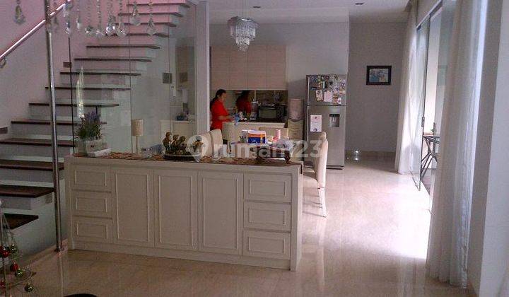 Very Nice, Quite and Modern Townhouse at Pejaten Area 1