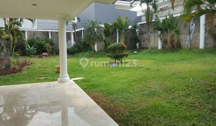 Bright house with Huge Garden in Pejaten 1