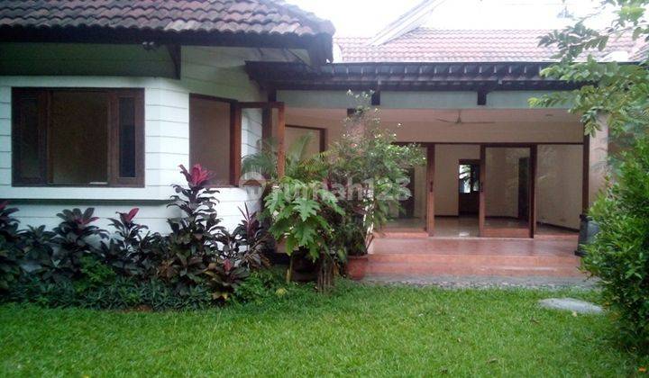 Homey And Lovely House In Pejaten 2