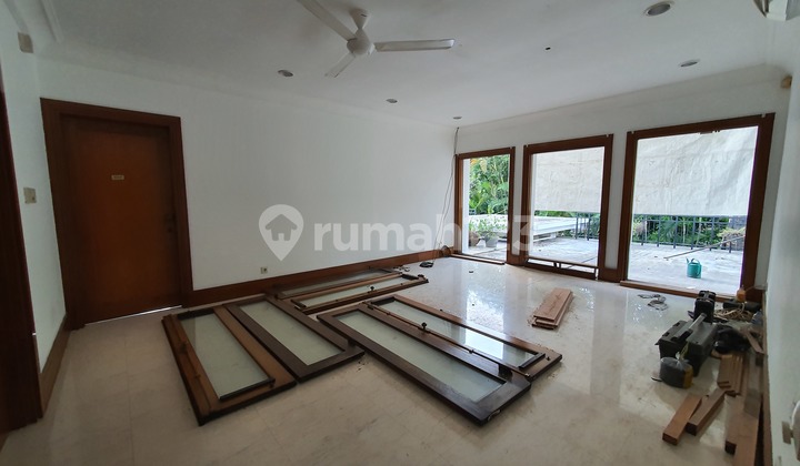 Nice House in a Quiet Area of SENOPATI 2