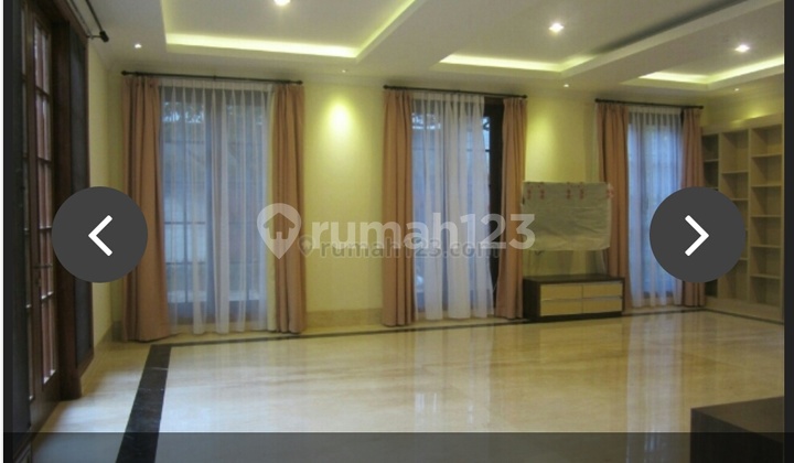 Very BEAUTIFUL and LUXURY house in Kemang with HUGE Backyar 2