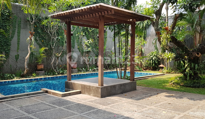 Strategic house at Pejaten