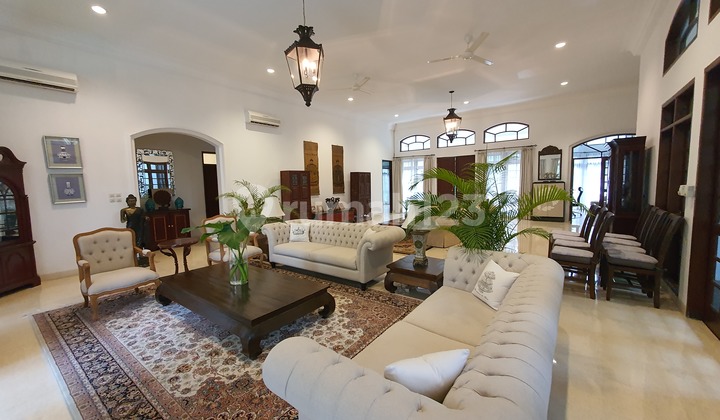 Nice and Cozy Townhouse in Kemang area