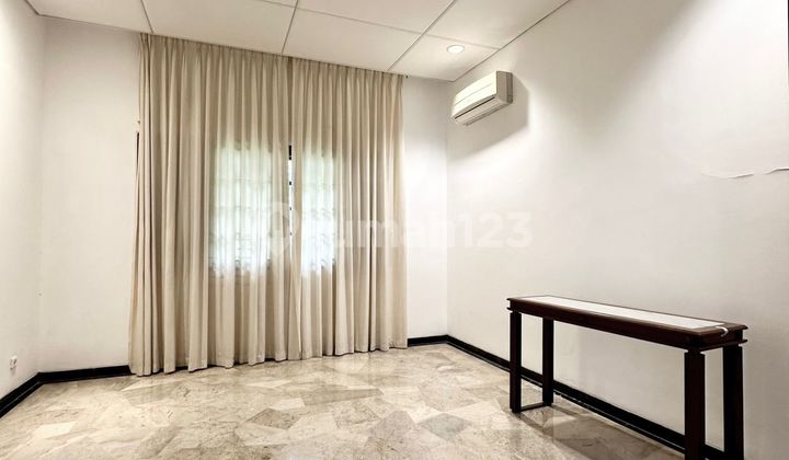 Spacious Expat-Ready Residence in Prestigious Permata Hijau Spacious Expat-Ready Residence in Prestigious Permata Hijau