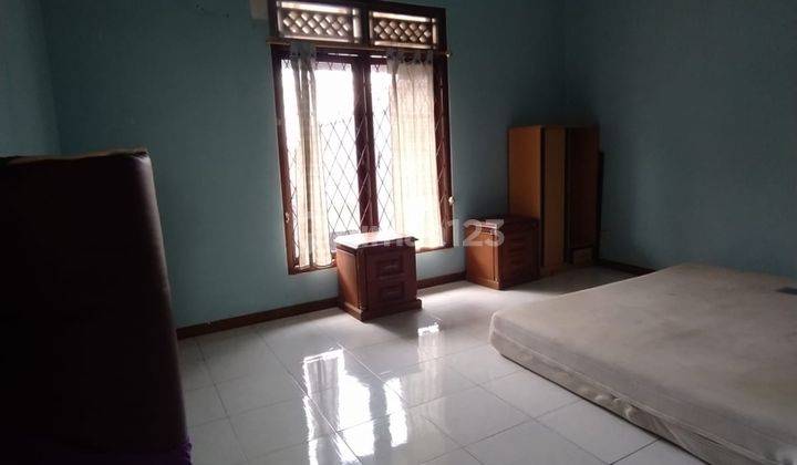 dijual rumah di dalam komplek pondok kuwera 2