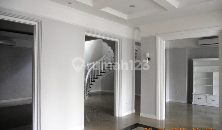 Good and Bright House in Kemang 2