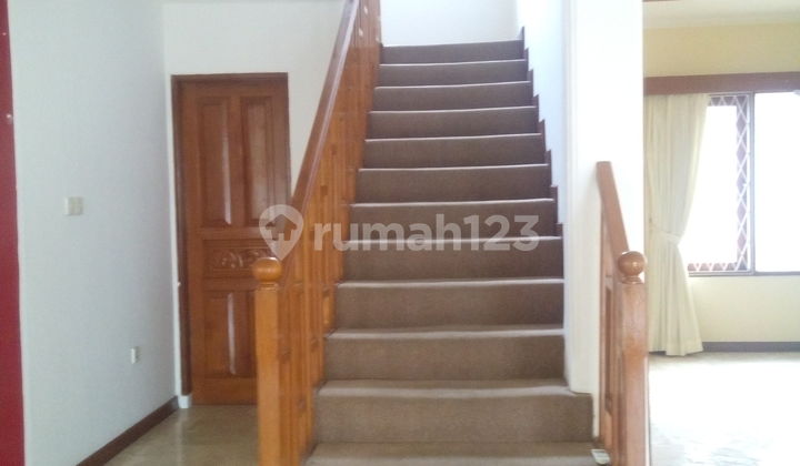 Classic House and Have The Big Garden " The Price Can Be Negotiable " 2