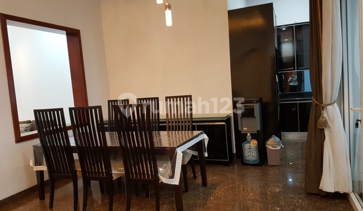 Townhouse Bagus di Pejaten 2