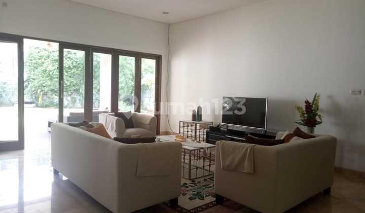 Great Townhouse with big backyard in Kemang Area