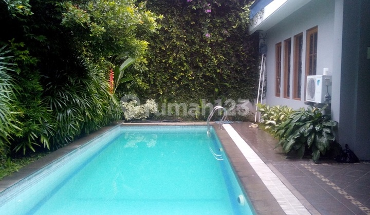 Modern Homey And Lovely House In east kemang 2