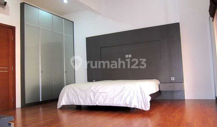 Very Nice, Quite and Modern Townhouse at Pejaten Area 2