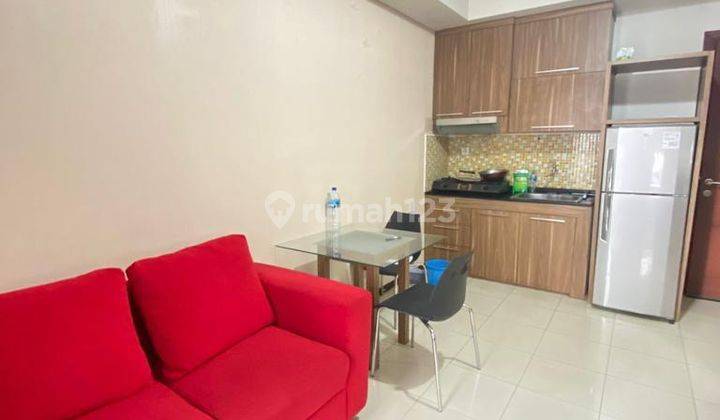 2 kamar tidur full furnish view pool dekat CP Apt.Royal mediterania 2