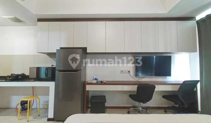 Studio Moon Near Central Park Apt. Royal Mediterania Garden