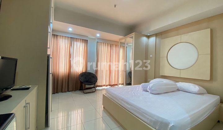Fully Furnished Studio Apartment Ready to Move In at Royal Mediterania Garden near CP. Fully Furnished Studio Apartment Ready to Move In at Royal Mediterania Garden near CP.