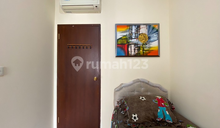 2Br Furnished Neat Ready-to-Live-In Apt. Mediterania Garden Res 1 Tj Duren 2