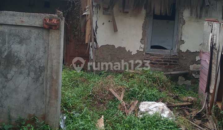 Dijual Rumah Bahan Buat Dibangun Ulang Rumah SHM di Pasar Kemis 2
