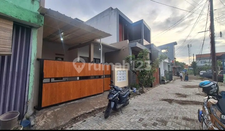 Newly Built House for Sale Ready to Occupy in Permata Sepatan, Nice House with SHM in Sepatan Newly Built House for Sale Ready to Occupy in Permata Sepatan, Nice House with SHM in Sepatan