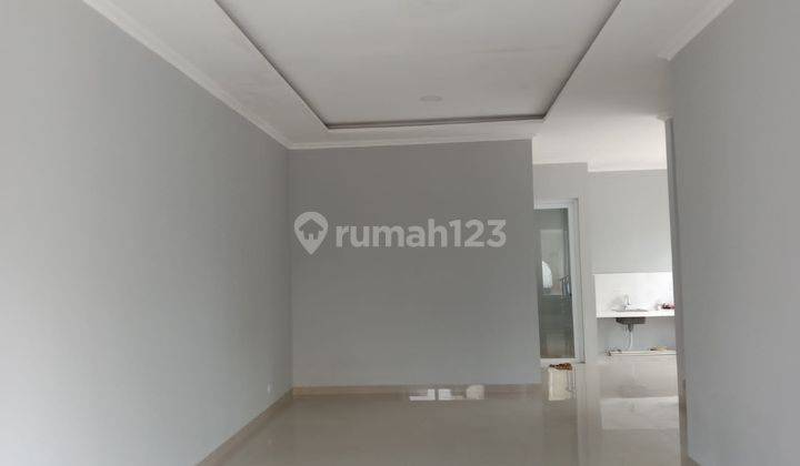 Rumah 2lt Taman Chrysant 2, Bsd 4kt Kencana Loka, Nyamannya Keluarga 2