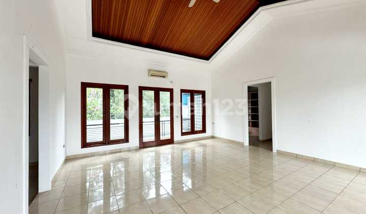 Nice Semi Furnished House with SHM in BSD The Green, Vineyard Tangerang 2
