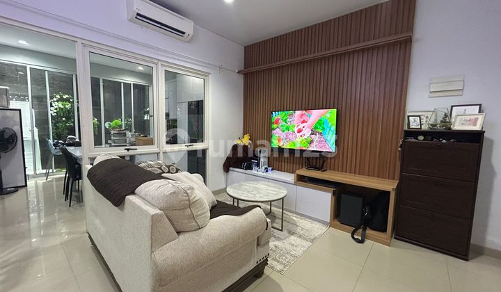 Rumah Savia 2 Lantai, Harga Santai, Nusa Loka byk Taman Kolam Renang