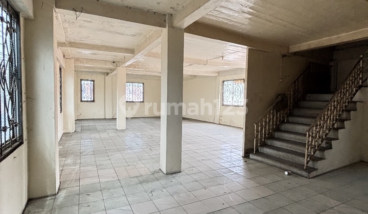 2-Storey Shop House on Main Road Ciputat, 14M Frontage Near Bintaro Cinere Pamulang Depok Toll Road 2