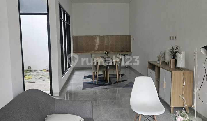 TERMURAH Rumah 145m MODERN GEDE, Nusa Loka 4KT BSD, Pasar Kencana Griya