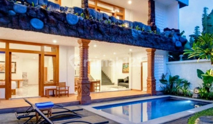 Beautiful Minimalist Type Villa for Rent, in Batu Bolong, Canggu Area
