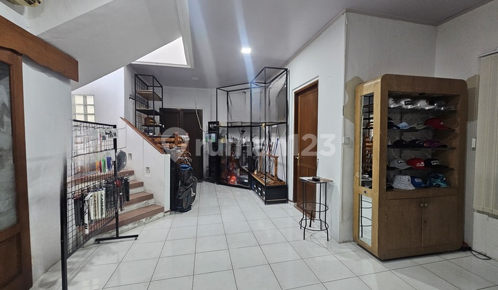 Spacious House Suitable for Office Near Harris Hotel For Sale, Kuta Area 2