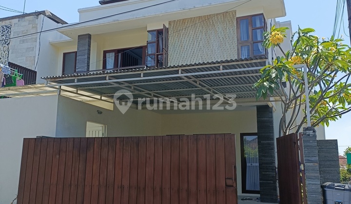 Rumah Minimalis Semi Furnished Disewakan, di Renon Denpasar Area