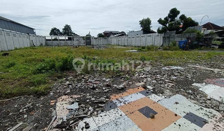 Tanah di Pusat Kota 19.65 Are Dijual, di Ubung