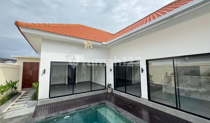 New Super Luxury Villa Excellent Location for Rent, in Bumbak Umalas Area