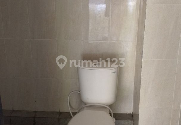 Modern 2-Story Shop House for Rent in a Strategic Location, Sesetan Denpasar Area 2