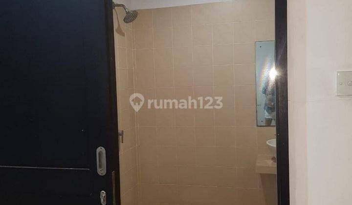 Rumah Bagus 2 Lantai Disewakan Area Sunset Road, Kuta 2