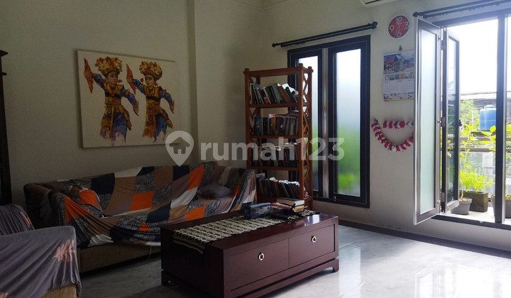Rumah Bangunan 2 Lantai Area Sunset Road, Kuta 8