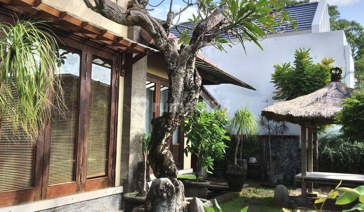 Villa With Fully Classic Art Design In Petitenget, Kuta Badung 1