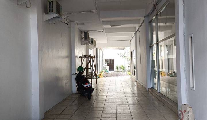Ruko Bagus 3 Lantai Disewakan Area Kuta, Badung 2