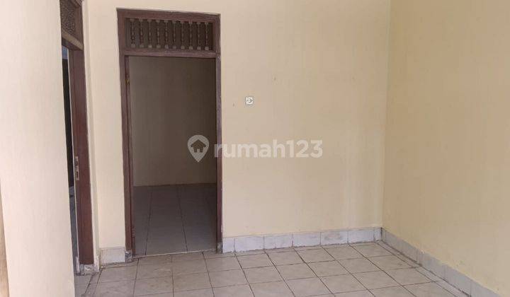 Rumah 1 Lantai Disewakan Di Pinggir Jalan , Area Denpasar Timur 2