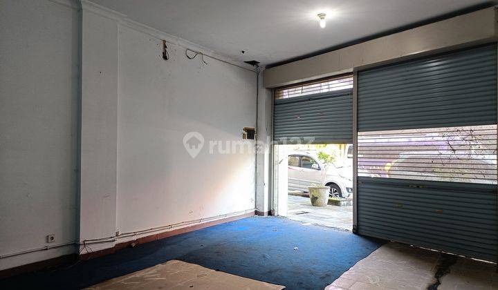 3 Floor Shophouse in a Shopping Complex for Rent, Kuta Area 2