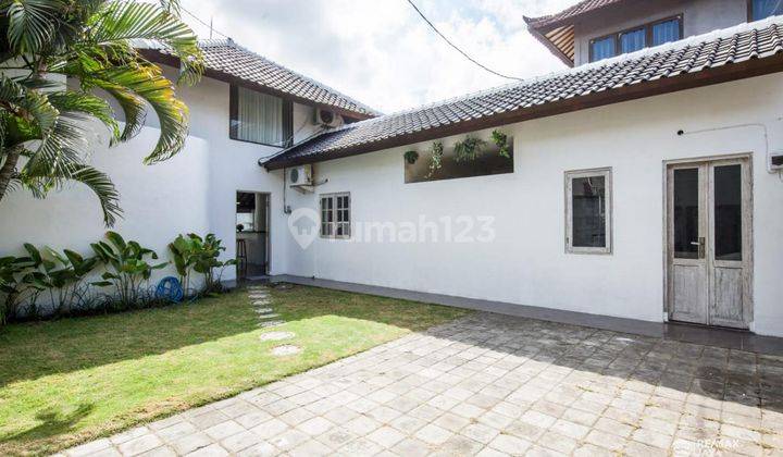 Beautiful Villa For Rent Near Seminyak Beach, Kerobokan Area 1